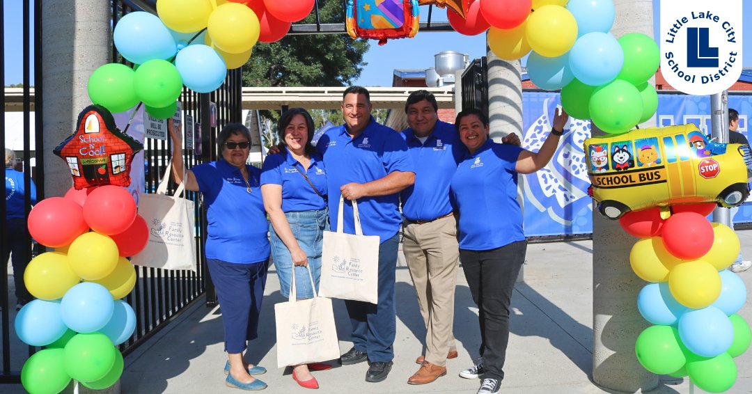 Paddison_ES's tweet photo. Shoutout to our amazing Family Resource Center at #LLCSD!✨ They are going above and beyond to support families with an incredible Back to School Supplies Fair! 🎒📚

Thank you to our incredible partners:
@cityofsfs
@bgcofwhittier
@lionsclubs
@thinktogether

#PaddisonES https://t.co/dUcFGZ9K41