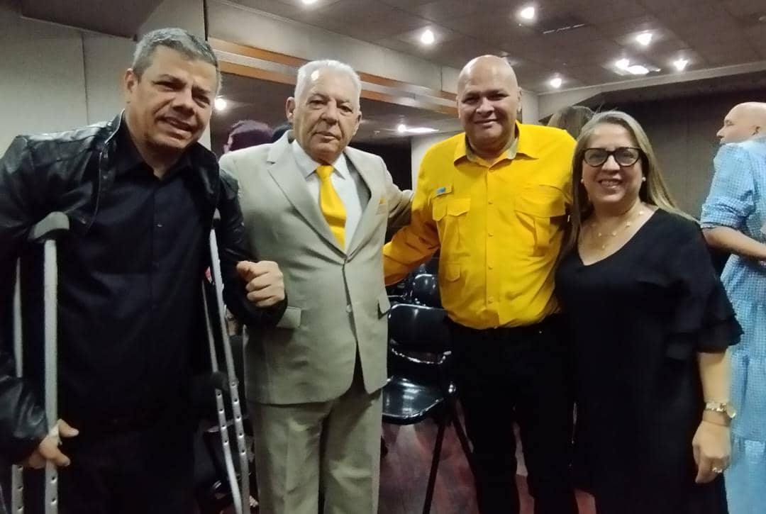 La clase obrera de la @FUNTTBCCAC_VE asistimos junto a los Magistrados; Edga Gaviria, Carlos Alexis Castillo y la presidenta Leticia Morales a la misa en conmemoración de los 20 años del Circuito Judicial Laboral de Caracas Mbappe al Madrid Diosdado Cabello #07DeAgosto Messi