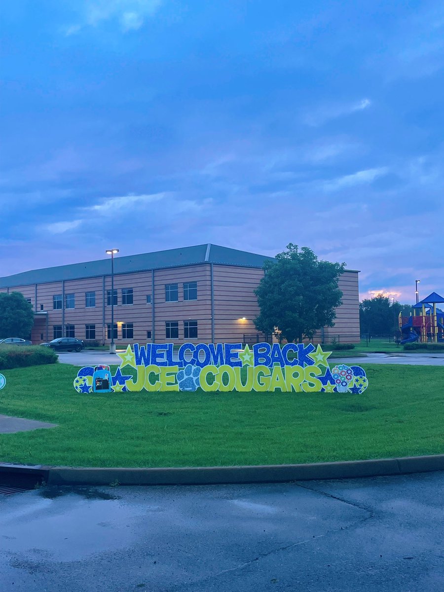 Mrs. Elam tweet media