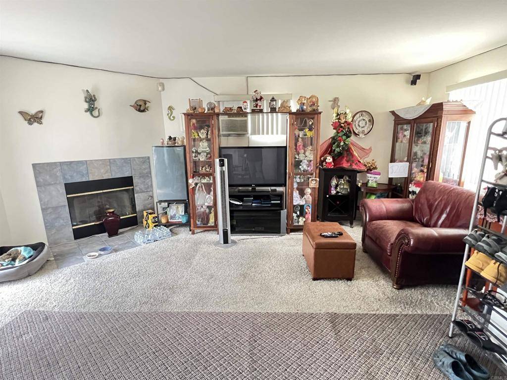 RealtorBill3's tweet image. New Listing Price: $825,000
6774 Arinjade WAY, San Diego, CA 92114 is a fantastic property with 4 bedrooms and 3.0 bathrooms.
See more here: billlanerealty.com/d8qwpogs