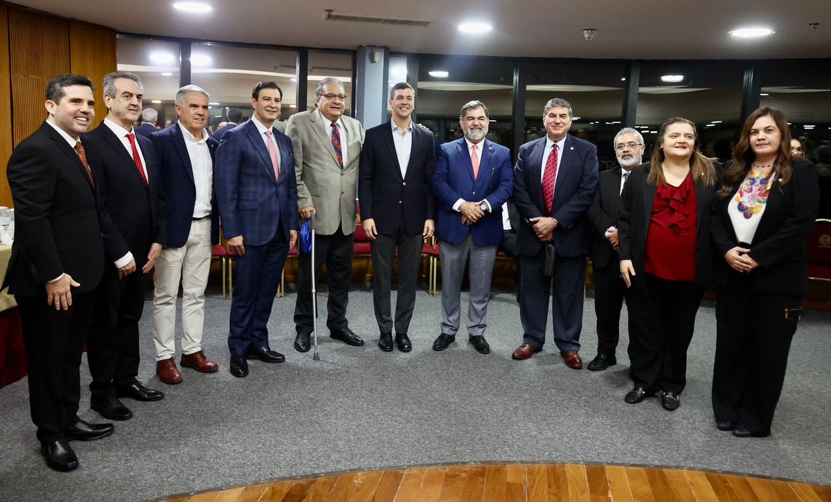 SantiPenap's tweet photo. Junto a congresistas de nuestro país participé de la instalación de la Fundación Aliados de Israel en Paraguay. Nuestros países tienen vínculos históricos que vamos a fortalecer aún más durante los próximos años para el beneficio de nuestras naciones. 🇵🇾🇮🇱 https://t.co/nivgRWBVyw