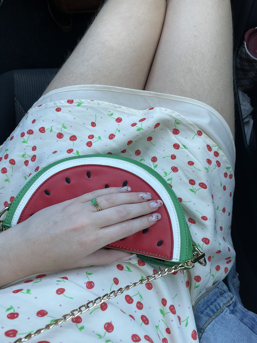 Marie_teressa's tweet photo. A very cherry weekend🍒💋 https://t.co/FUUlCxfGDb