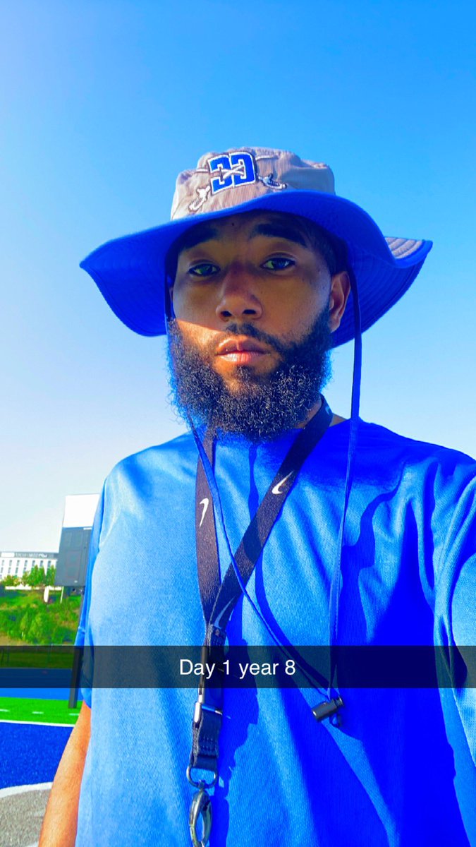 DJNastyGravy55's tweet photo. Day one of football #year8loading #footballseason https://t.co/8YVKMcDK1g