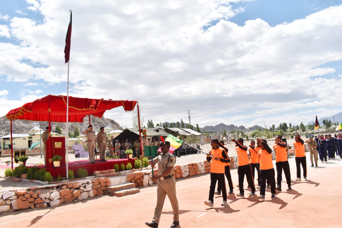 ITBP_official's tweet photo. Closing ceremony of Intra Frontier Vollyball competition was organised at 16th Battalion ITBP, Leh. 

#Himveers https://t.co/qjHVWKAbUi