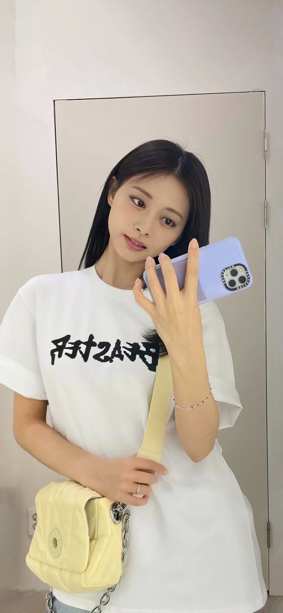 pogzilla1's tweet photo. #TZUYU #쯔위 https://t.co/DkTqsEbPd5