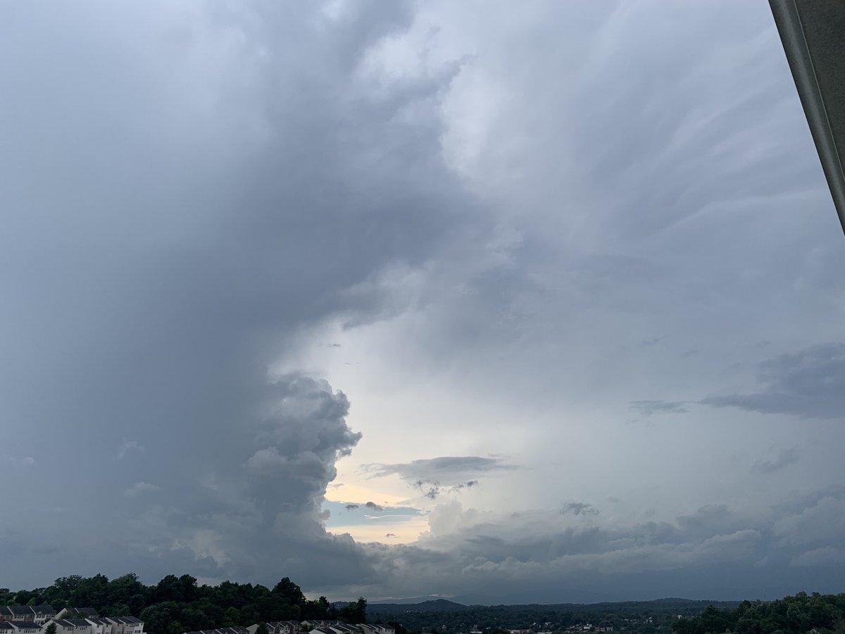 Kipperly's tweet photo. That tornadic warned storm earlier as seen from PanTops Mountain. ⁦@TravisKoshko⁩ https://t.co/5op8PdUxYv