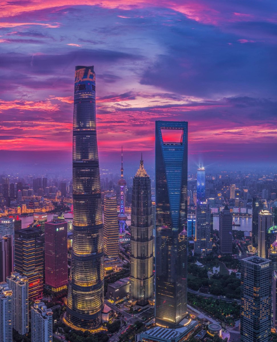 ShLetsMeet's tweet photo. The Shanghai Stock Exchange (#SSE) #STAR100 Index, which tracks the performance of companies from the STAR Market, China's Nasdaq-style sci-tech innovation board, went online on Aug 7. The index provides real-time information on the science and technology-focused equities market. https://t.co/xMcgJgSWAv