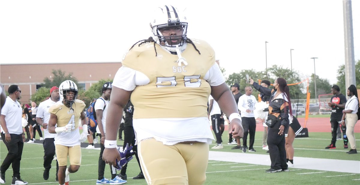 SickosCommittee's tweet photo. Normally they tend to inflate things with the team measurements but we believe the 455 lbs listing by TCU here. https://t.co/BBJ5hR93Sb