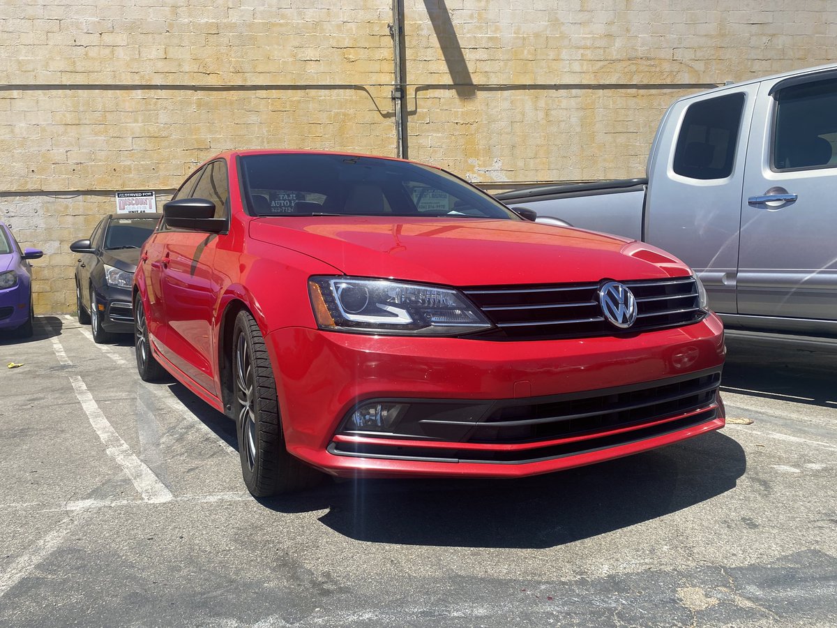 MaxIrung's tweet photo. 2016 Volkswagen Jetta
Manual transmission 
Clean title
98,100 mileage 
Priced at $11,908
Financing options available.

“If cars had Tinder profiles, the Volkswagen Jetta would list ‘Reliable, good listener, enjoys long drives’ as its bio.” https://t.co/mDHs8lDON1