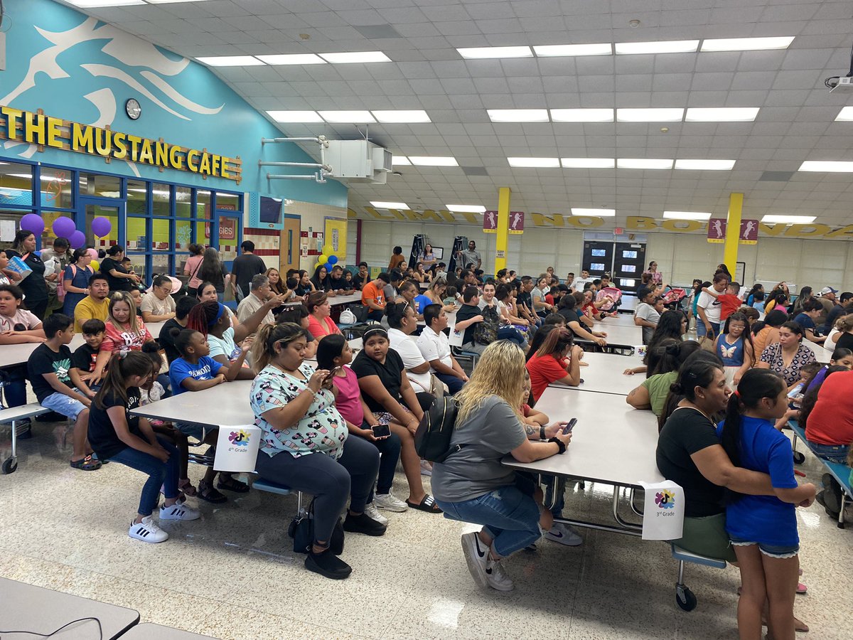 Crystal Albarran tweet media