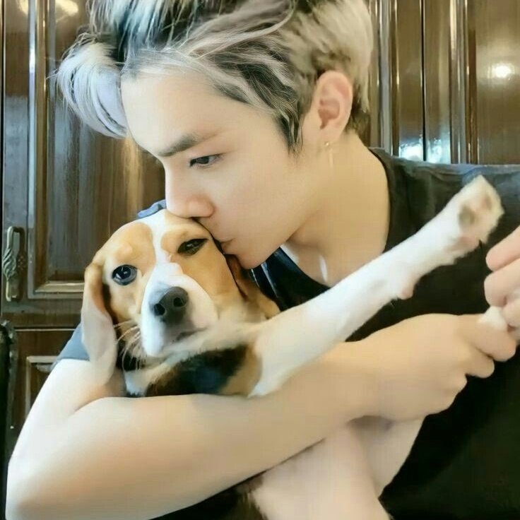 TY15L's tweet photo. my punk boy's day. 🎶 happy bday, baby boy. https://t.co/ckn6ZYAoaB