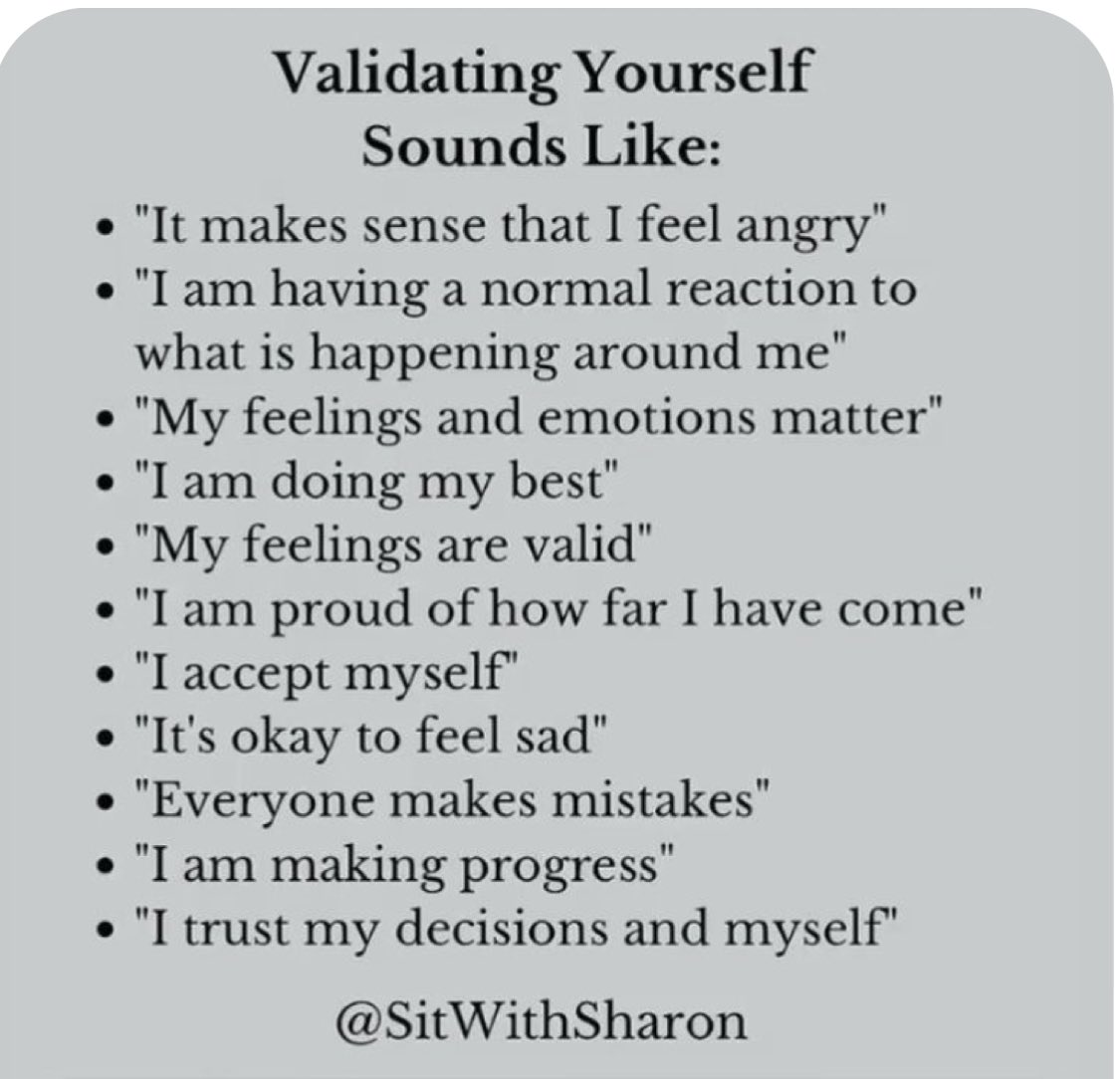 BipolarClubDx's tweet photo. 🧡Goodnight, #bipolarclub! 💤 #bipolar #bipolardisorder🧡🌙 https://t.co/iE4AhGwDY0