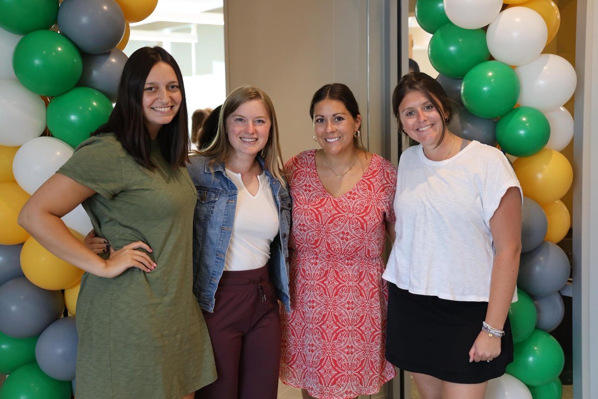 Dressel’s newest staff members are spending the week learning all things Lindbergh!  

Mrs. Pritchard:  1st grade
Mrs. Buckley:  3rd grade
Mrs. Heilich:  Counselor 
Ms. Holt:  3rd grade