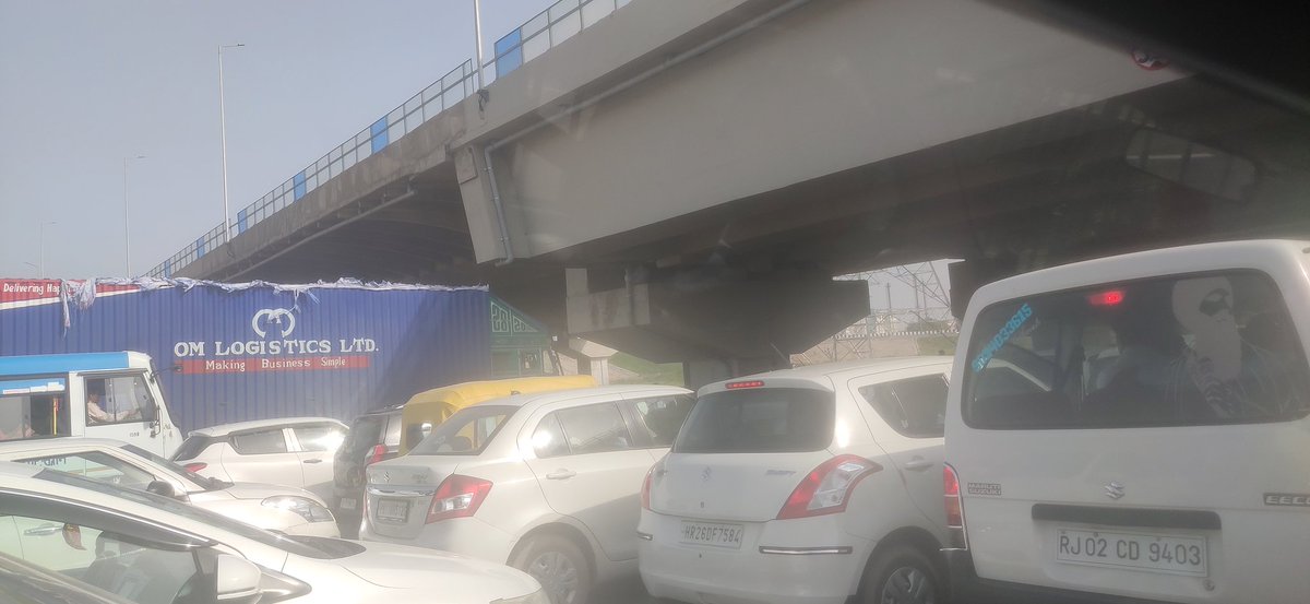 @nitin_gadkari Dear sir, This is regarding your attention on Dwaraka Expressway flyover at NH-48, near Kherki Daula.This is creating problem for daily office commuters.Due to this flyover daily thousands of commuters are delaying to officies.kindly address this issue asap.