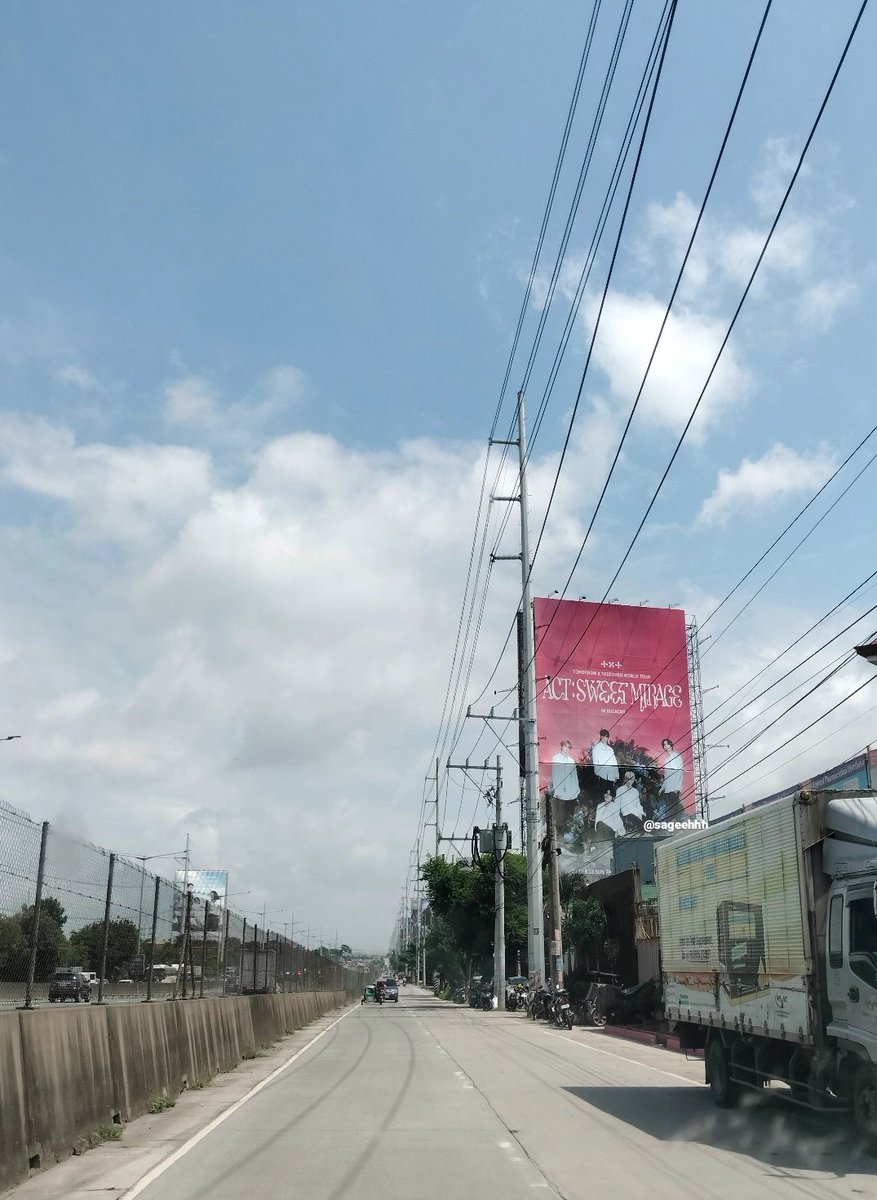 sageehhhh's tweet photo. TXT Billboard in bulacan

#TOMORROW_X_TOGETHER #TXT #ACT_SWEET_MIRAGE #TXT_ASM_TOUR https://t.co/Q5Rc47Jq1b