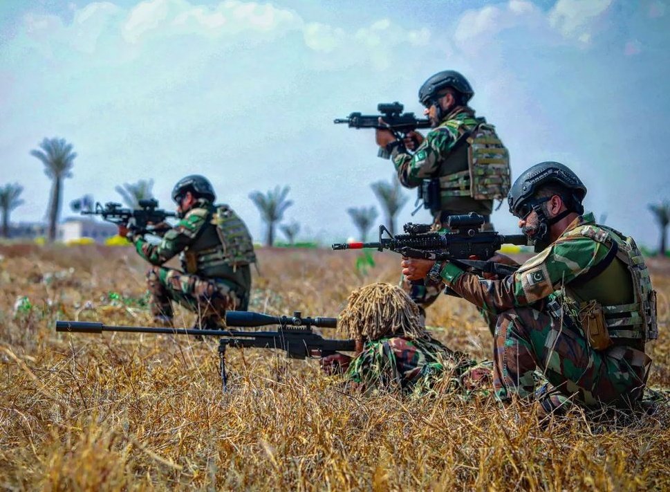 Gentleman 🇵🇰😍