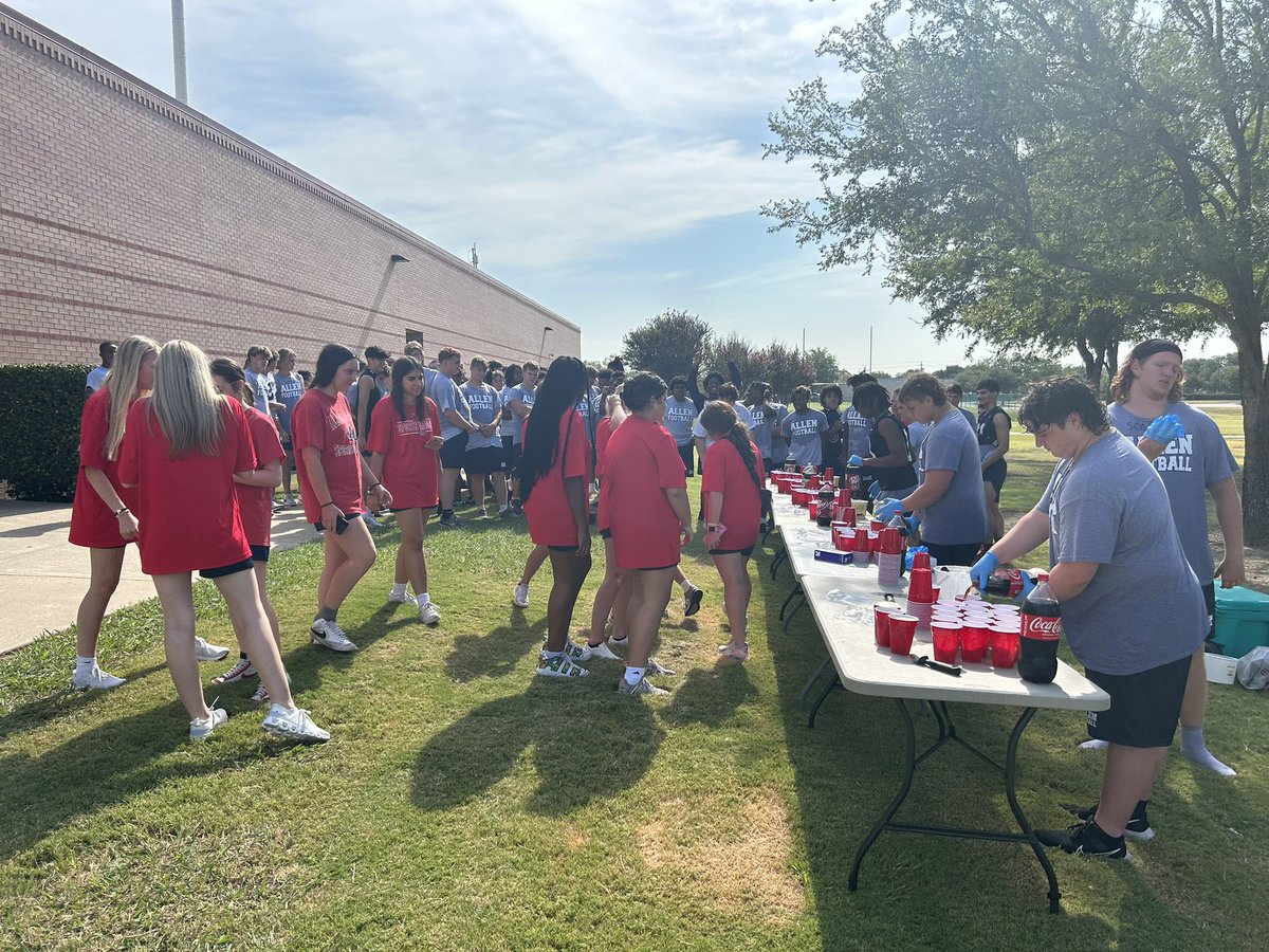 Allen Eagles Football๐๐๐๐๐ (@alleneaglesfb) on Twitter photo Big s/o <a href="/AllenSportsMed/">Allen Eagle Sports Medicine</a> and all our student trainers for all they do for the Allen Eagle Football Program. We love our annual coke float event to show a small token of appreciation! Without our trainers we donโt practice or play the game!
#BTB | #WeWillWin | #RecruitTheA Big s/o <a href="/AllenSportsMed/">Allen Eagle Sports Medicine</a> and all our student trainers for all they do for the Allen Eagle Football Program. We love our annual coke float event to show a small token of appreciation! Without our trainers we donโt practice or play the game!
#BTB | #WeWillWin | #RecruitTheA