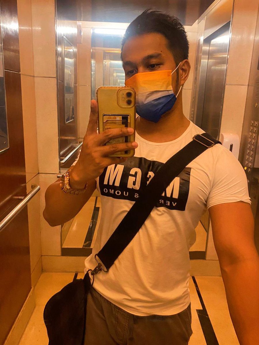 Holy Tuesday..!!! ☺️☺️☺️ #selfie #boynegro #fit #fam #sexy #holidayinnexpress #makati

Normalize
Waking up
I'm a positive
Mood 

Relax,
Pray.

Set a good
Tone for
Your day!!! 😇😇😇