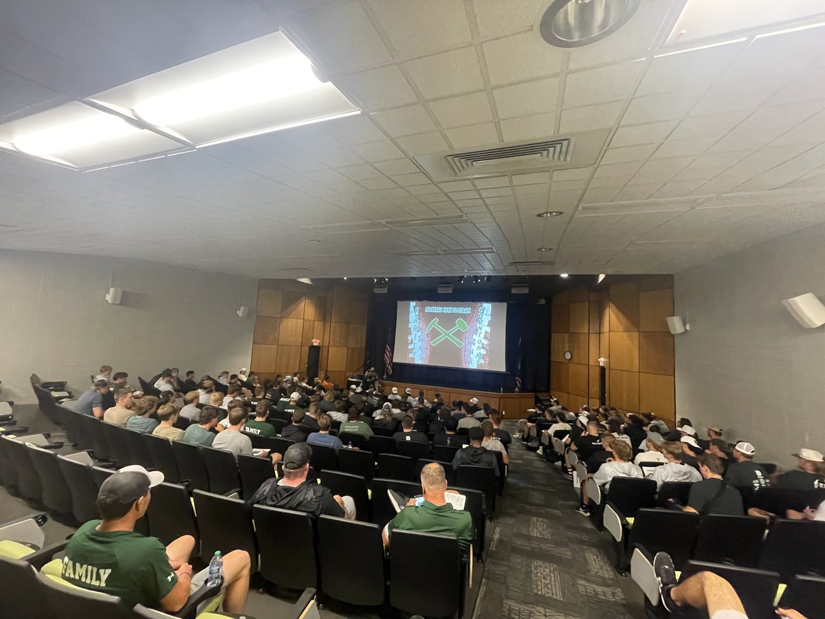 Great to be back with our 2023 Digger Family Today! 124 players reported to camp today! Can’t wait to get back on the field with them! A Special group of players and coaches that I’m very fortunate to get to work with everyday! 
#Family
#CountOnMe
#RollDiggs