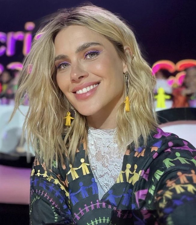 Essa mulher precisa ser estudada... Não é possível que cada ano que passa ela consegue ser ainda mais Linda é perfeição demais. #CriancaEsperanca