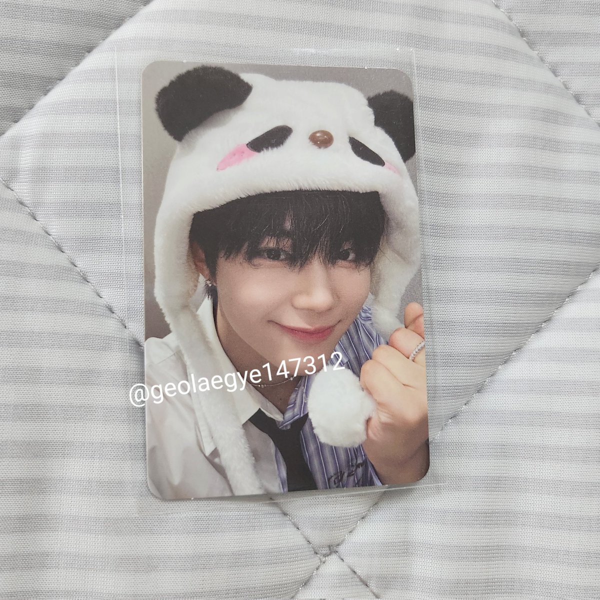 gunwookiebb's tweet image. GUNWOOK AND YUJIN MAKESTAR PANDA PC OMGGG