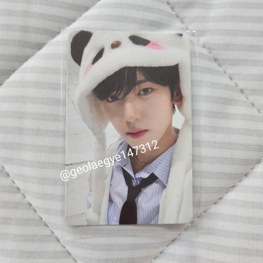 gunwookiebb's tweet image. GUNWOOK AND YUJIN MAKESTAR PANDA PC OMGGG