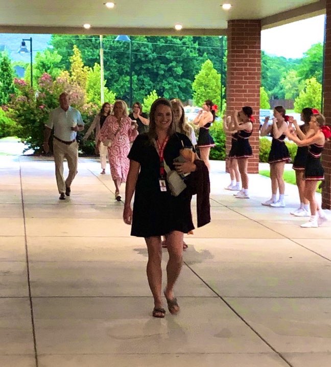 laffoon_jon's tweet image. Great morning @farmcards as we welcomed our awesome staff! We are looking forward to 2023-24! Thank you to @KincoBuilds &amp;amp; @ArvestBank for providing breakfast &amp;amp; lunch. Thanks Steve Roberts for helping us realize #AttitudeMatters &amp;amp; #Perseverancepaysoff! #Cardstudentsareworthit