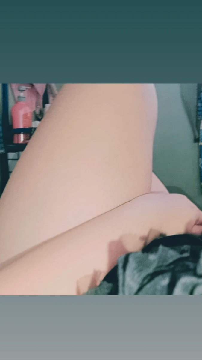 numomumu's tweet photo. 🤫🥵 https://t.co/IQFnldQuOL