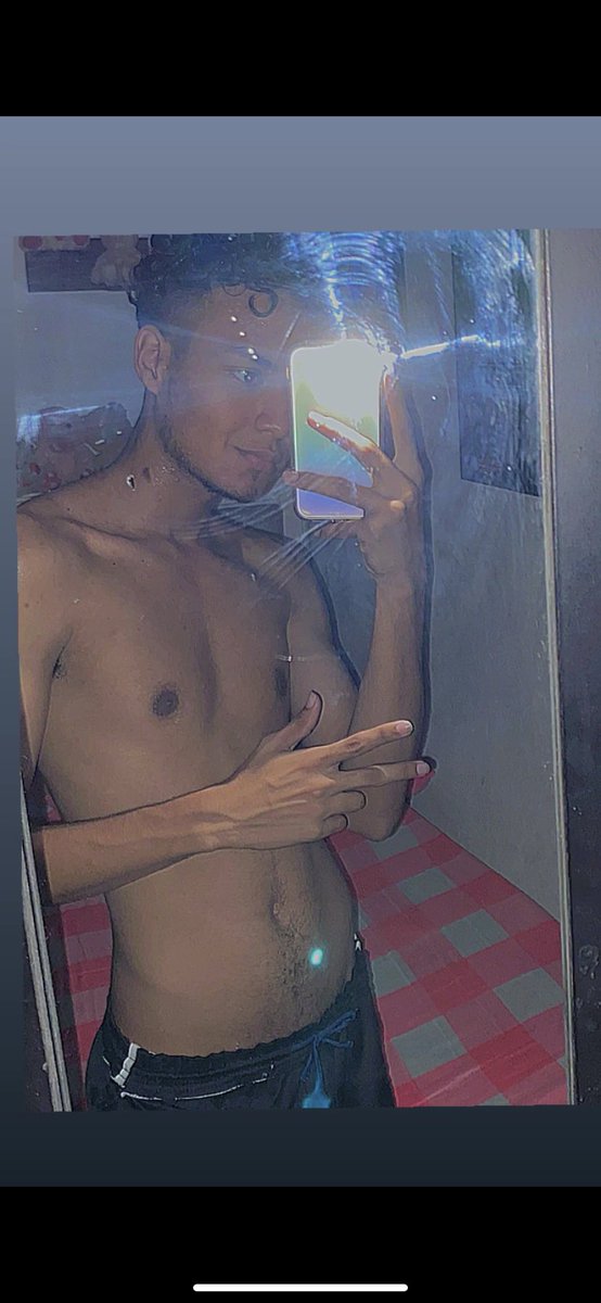 guzman_deyner's tweet photo. 👅👅👅
#meveosexy Hahaha 😉 https://t.co/lEmUmZevtl
