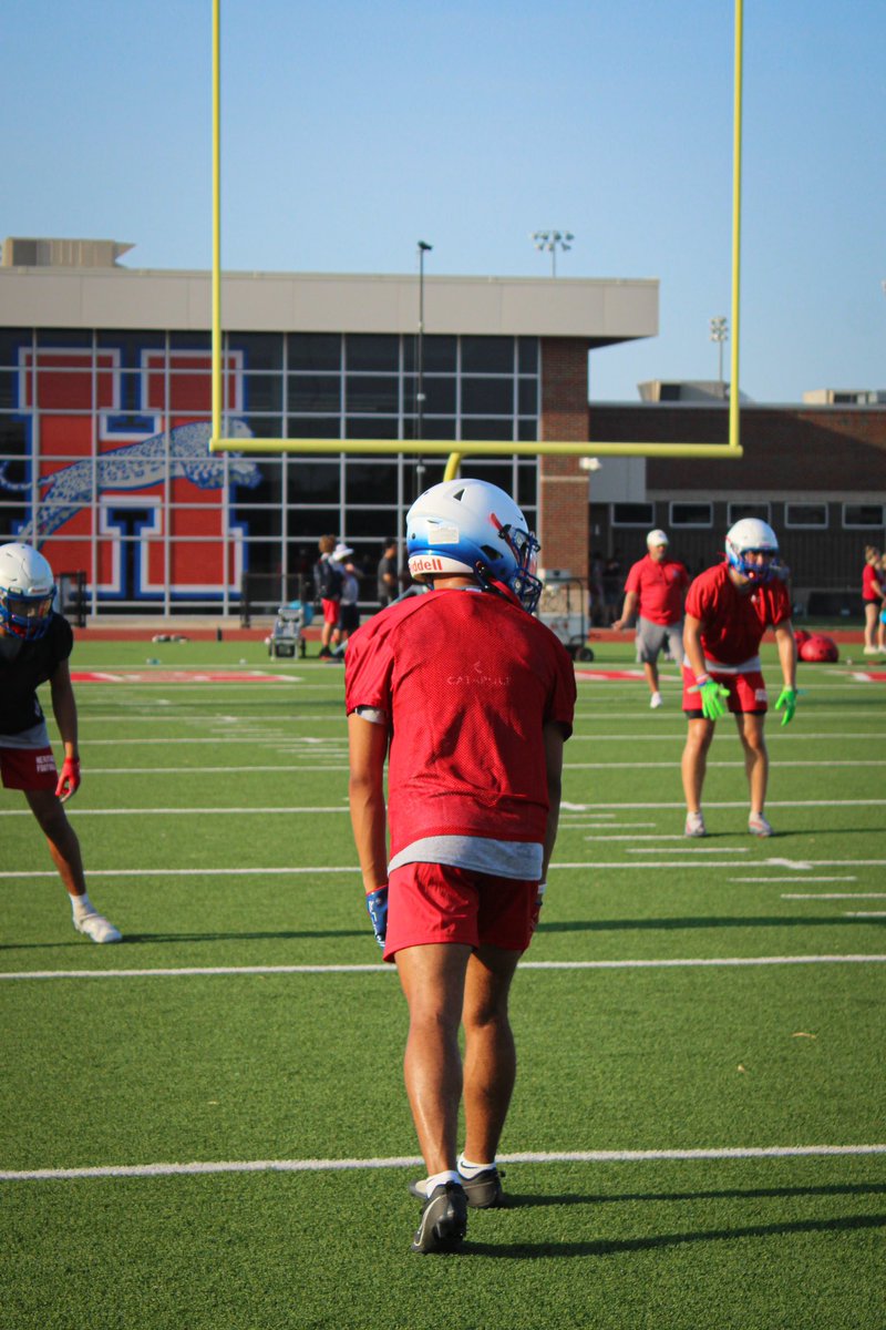 HeritageFtball's tweet photo. To quote the great Ice Cube…”Today was a good day!” 

📸-@saelahrulo 

#txhsfb #FIGHT #WAR #GD2BAJ https://t.co/R8V5ecV63Z