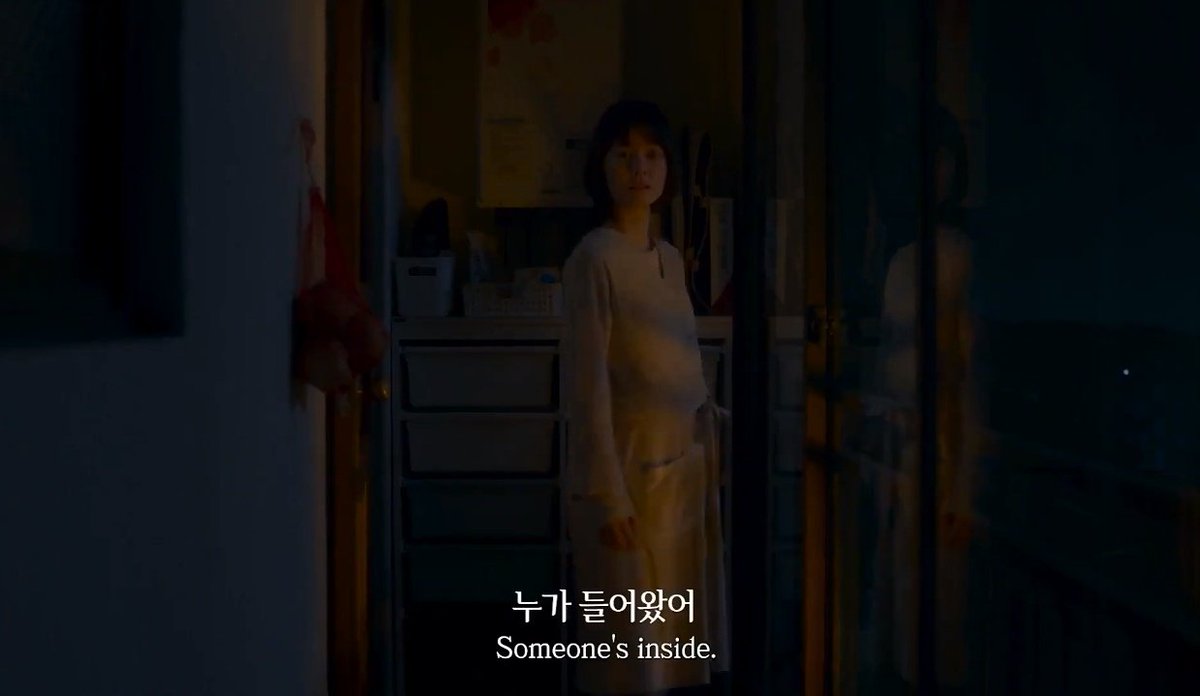 TarizSolis's tweet photo. Dipuji Bong Joon-ho sebagai "salah satu film horor terunik & tercerdas dalam 10 tahun terakhir", 'Sleep' nyeritain seorang istri yg menemukan banyak keanehan yg bikin curiga & was-was tiap kali suaminya sleepwalking di malam hari karena dia terlihat sangat berbeda dari pria yg dikenalnya selama ini.

Premis, trailer & jajaran pemainnya (dibintangi Jung yumi serta Lee Sunkyun) bener-bener tampak menjanjikan!

Who's excited for this movie? 🙋