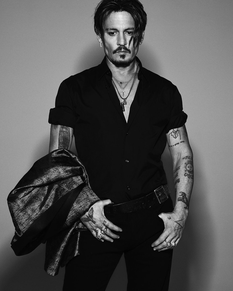 ReemDepp's tweet photo. Johnny Depp 💕
#ThankYouDior https://t.co/7F39qVLB6t