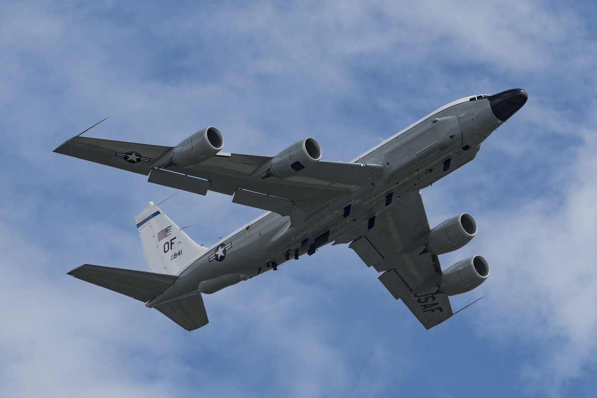 Golf9Photos's tweet photo. Rivet Joint!!😆

RC-135V 64-14841/OF 38RS 55WG
#AvGeek #rc135 #rivetjoint #fighting55 #offutt #hogg41 #yokota #aviation #aviationphotography #planespotting #typhoonevac https://t.co/qOULmTEWtv