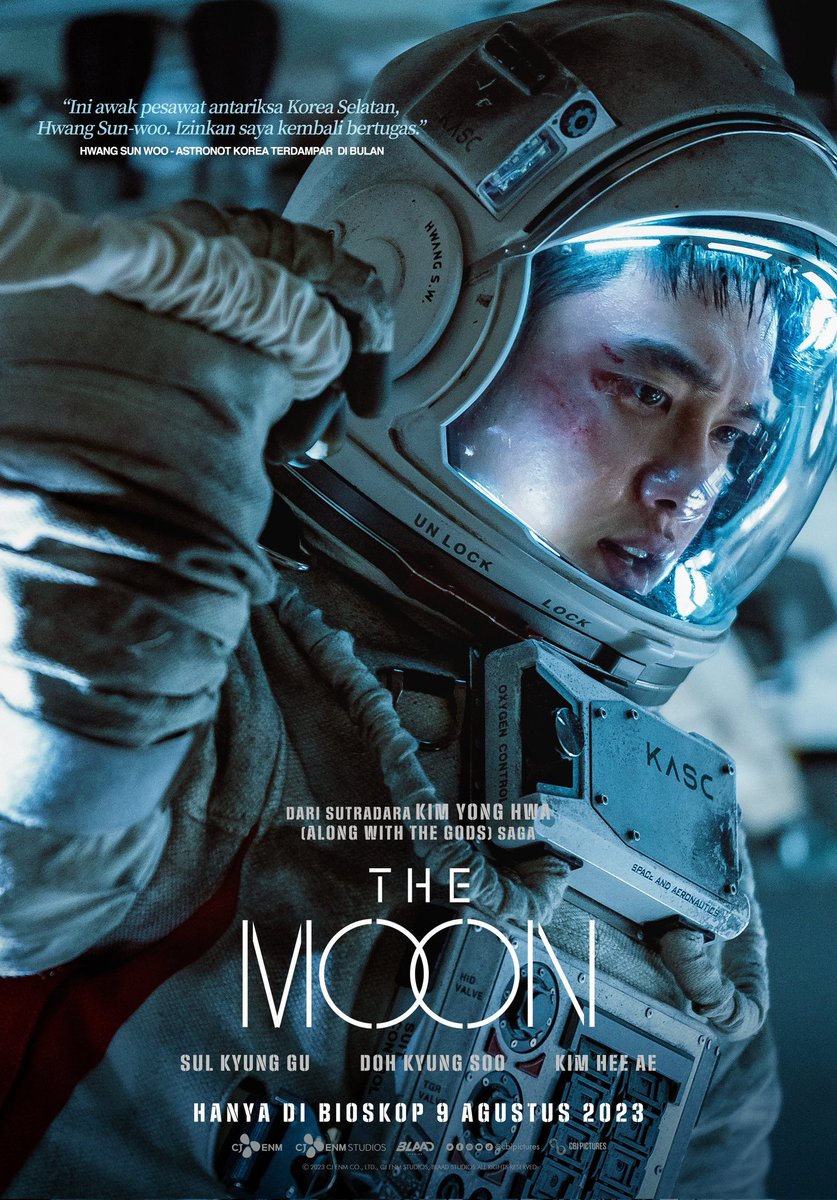 CenayangFilm's tweet photo. Maapin yak baru sempet naikin review hehe.

Oke, The Moon memang bukan film sci-fi sempurna tapi film ini berhasil banget bawa cinematic experience yang megah banget. Doh Kyungsoo pun membuktikan dirinya sebagai salah satu idol-actor terbaik di generasinya. 

Full review ⬇️⬇️⬇️ https://t.co/3nTybSdbaw