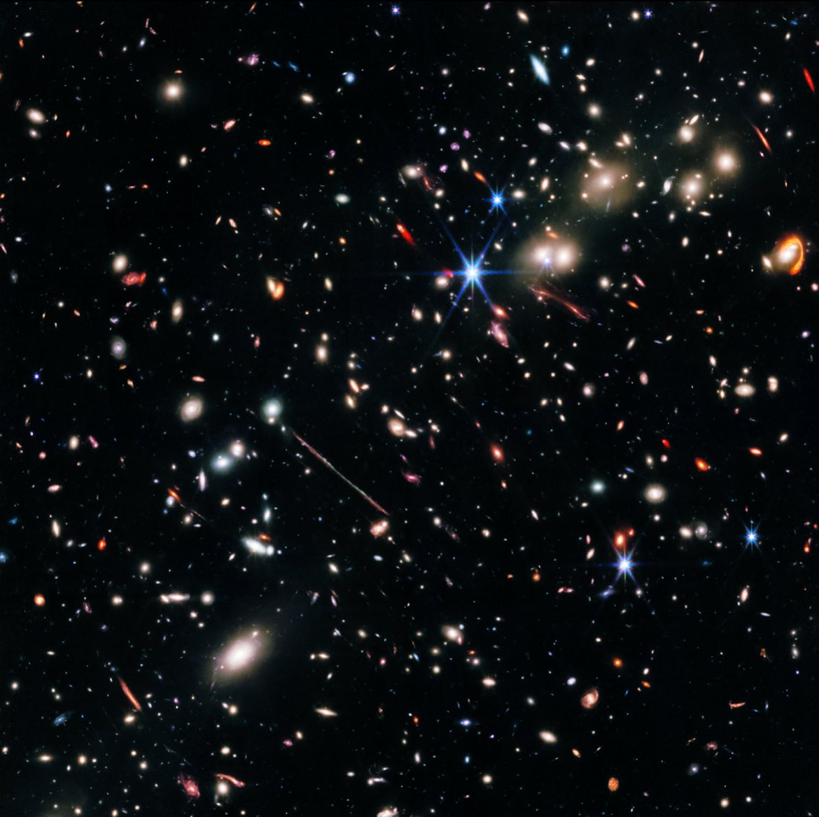 wendeeluvz's tweet photo. 🤩 Webb’s infrared image of the galaxy cluster El Gordo #TheFatOne 🤭💯🤘🏼✨ reveals hundreds of galaxies, some never before seen at this level of detail. https://t.co/giUufsYCEX