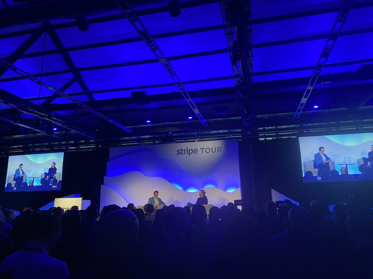 Amazing day in Sydney with Stripe - great insights from the tech industry on the future of payments and a very fun portrait artist  🤑#stripeontour #StripetourSydney