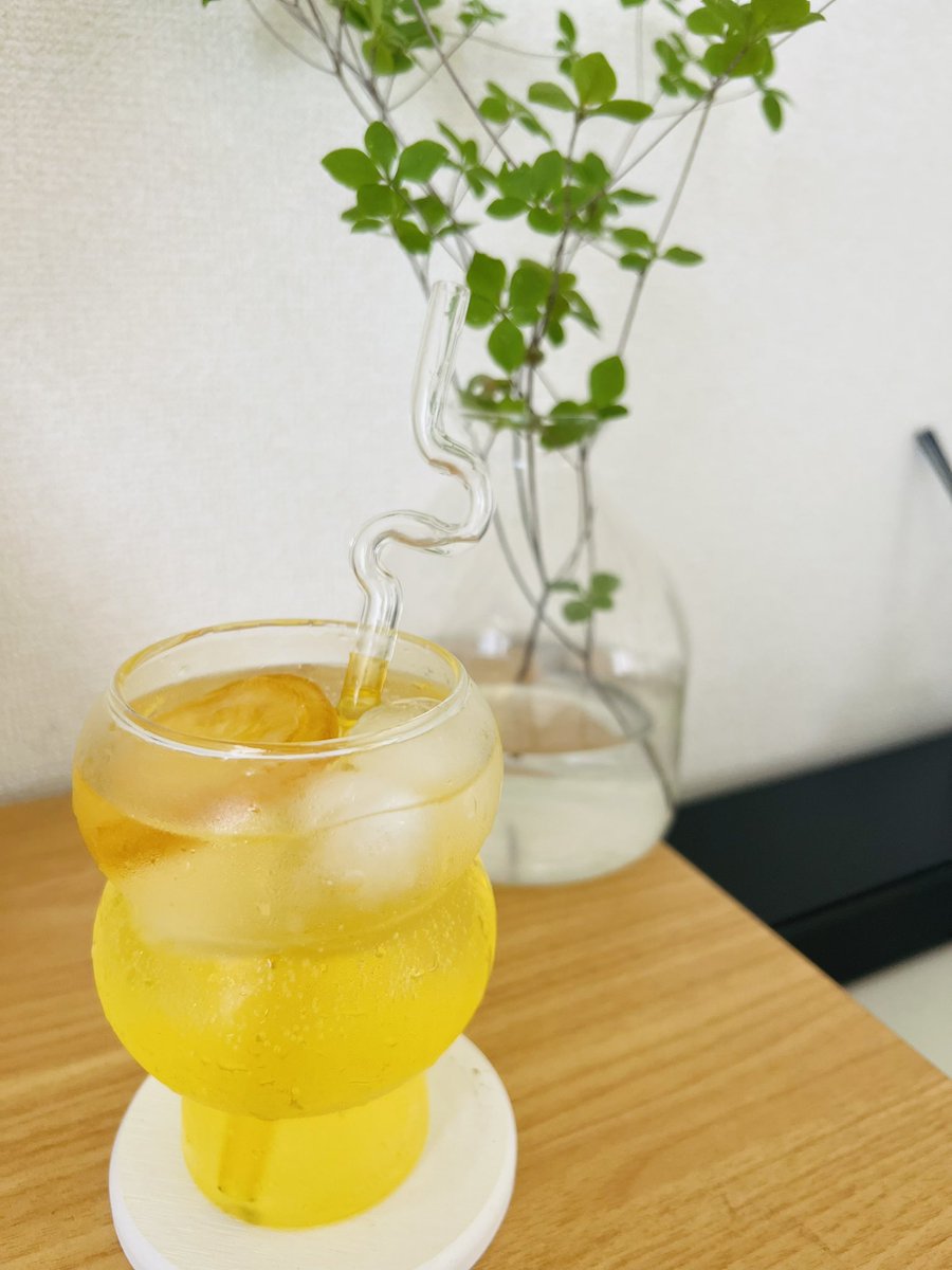 mimoza2250's tweet photo. ドリンク可愛いと仕事やる気出る☺️ https://t.co/gPiN0j8JXH