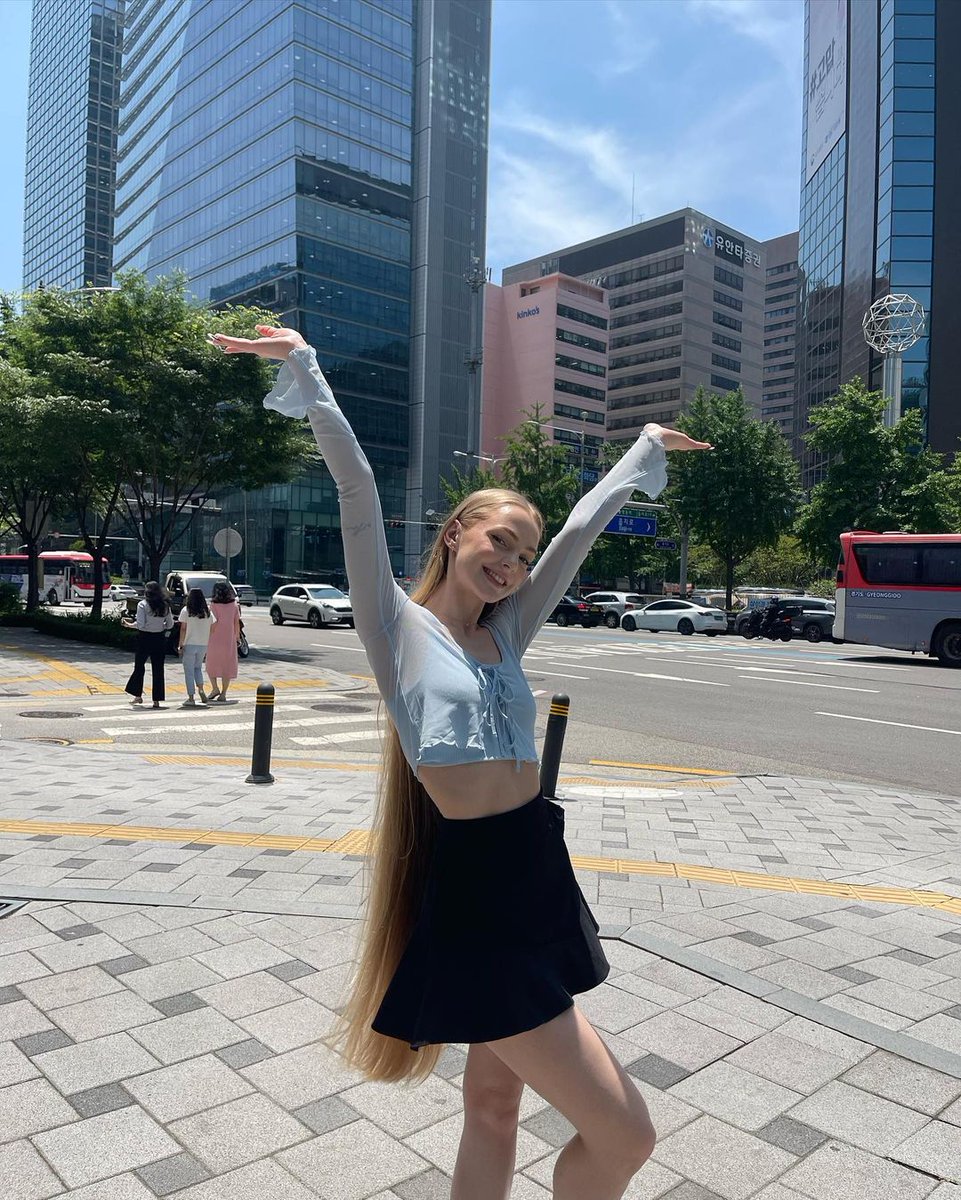 Victoria_an_'s tweet photo. Seoul💖 #seoul #korea #travel #sun #longhair #goodtime #love https://t.co/a7vGfGJYZU