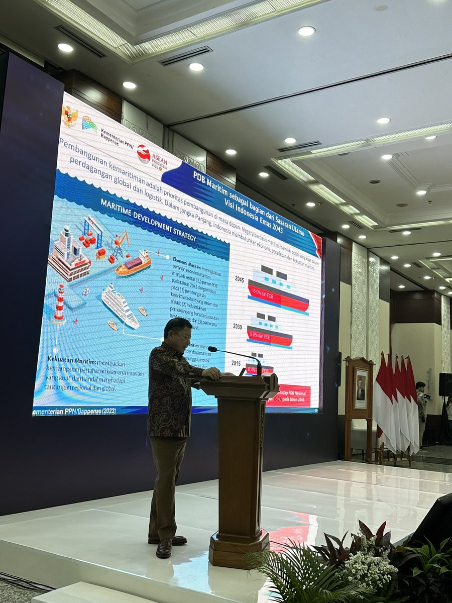 asmiatimalik's tweet image. According to the Minister of National Development Planning of Indonesi,  Mr @Suharso_M, @BappenasRI Indonesia’s maritime development plan stipulates maritime economy, maritime power and maritime civilization. #maritimedevelopment #indonesia2045
