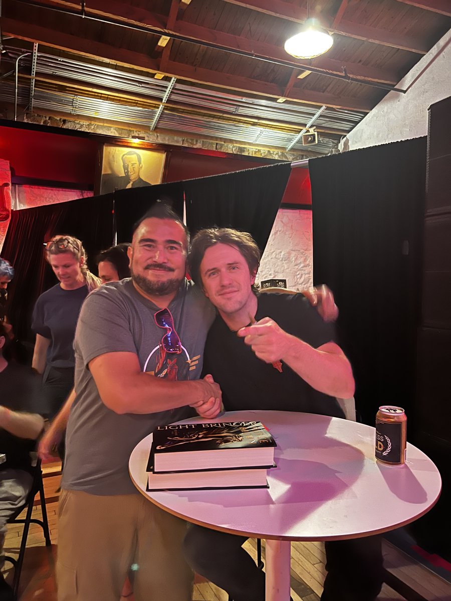 Nacho_Runner_'s tweet photo. Last week I got to hang out with Howler 1 and the pack in Tulsa. @Pierce_Brown #thehowlersden @book_io https://t.co/3UoiIXltPL