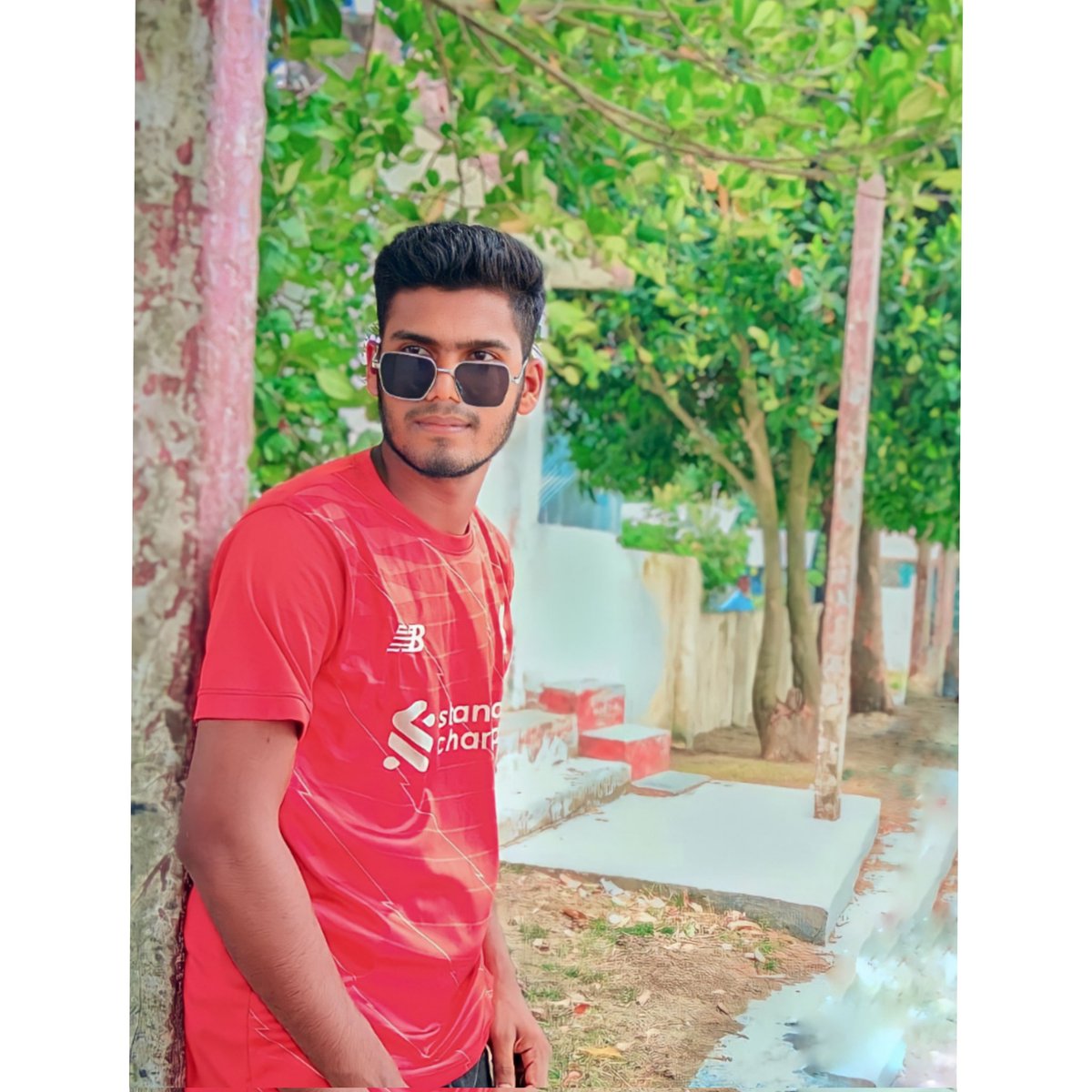 Samiul_Tasin's tweet photo. #NewProfilePic https://t.co/AqDGS9htzD