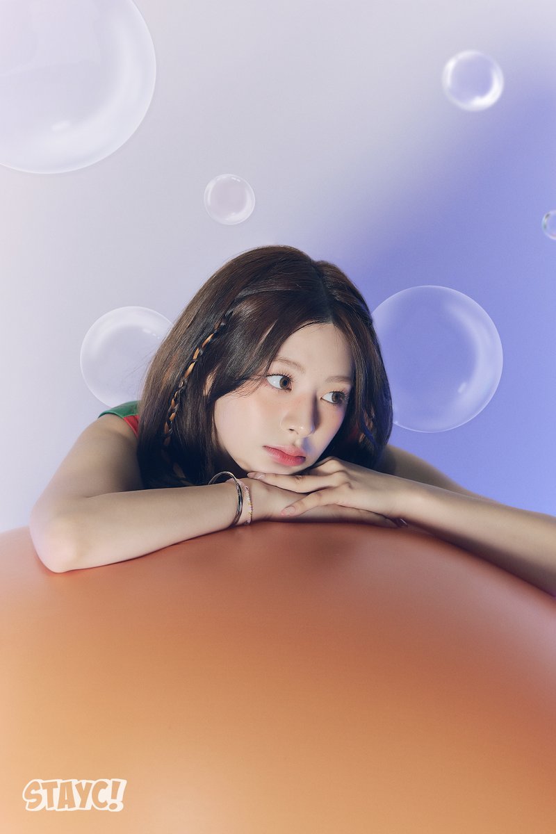 STAYC_official's tweet image. STAYC(스테이씨)

The 3rd Mini Album
[TEENFRESH]
Concept Photo Bubble Ver.
#Seeun #세은

🎧 2023.08.16 WED 6PM (KST)

#STAYC #스테이씨
#TEENFRESH #Bubble