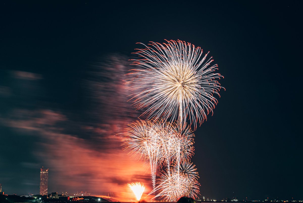 sinckkkkk's tweet photo. 幕張ビーチ花火フェスタ

#FX3
#花火 #花火大会 #fireworks #花火写真 #japantravel #summer #nightphotography #fireworks #japan_fireworks  #exploringjapan #art_of_japan_ #japan_of_insta #photo_jpn 
#bestjapanpics #japantravelphoto #tokyocameraclub https://t.co/nT2Bt57MJL