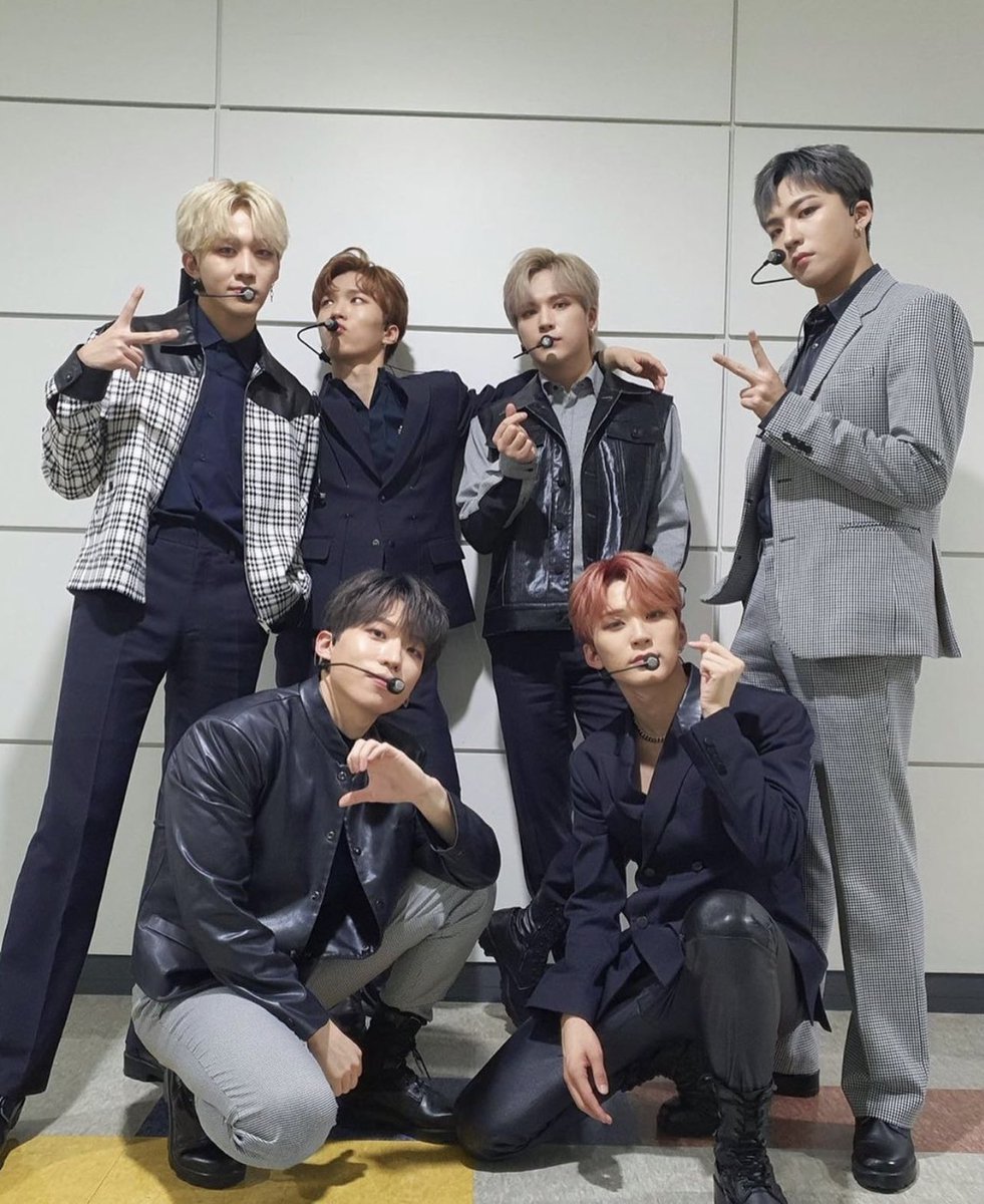 DCrunchUS's tweet photo. [instagram] jungseung post!

🐸: congratulations!💎 #/181920212223

#DCRUNCH #디크런치 #D_CRUNCH https://t.co/UnTNLM9AiA