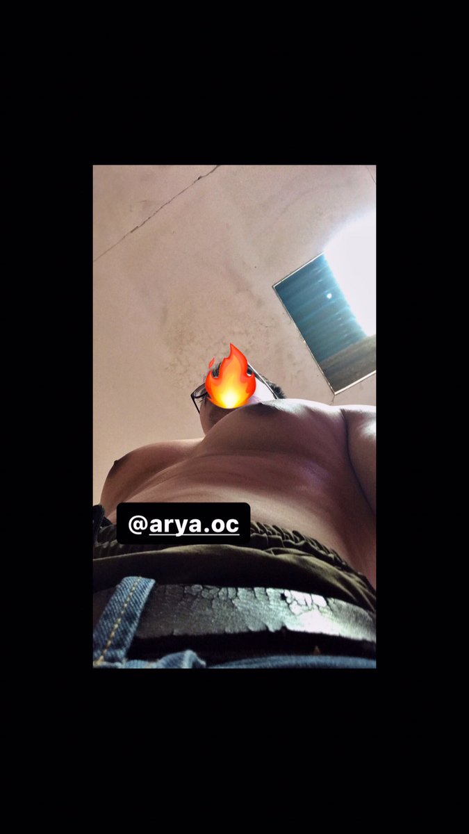 aryaoctav's tweet photo. deg2-an takut tiba2 ada org yg masuk wkwk https://t.co/WRkQZKPp1v