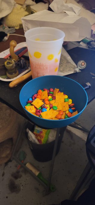 Girl dinner https://t.co/V0rREbnU4X