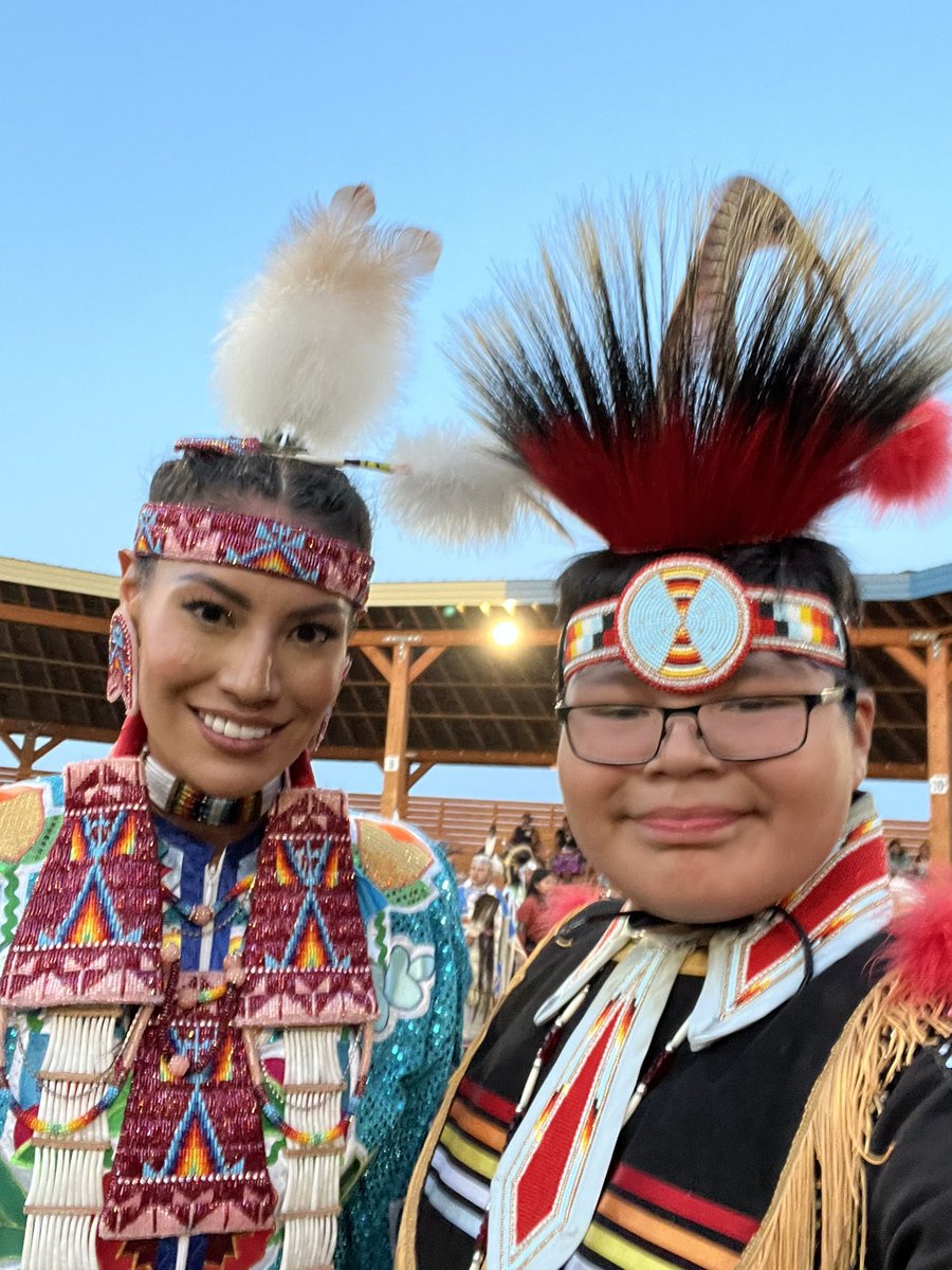Machinine306's tweet photo. Last night during intertribals Jayven took a selfie with Miss Universe Ashley Calling Bull here at Mosquito Pow wow!
#mosquitogrizzlybearsheadleanmanfirstnation #powwow
#indigenous #indigenousactor
#indigenousmodel #mrsuniverse https://t.co/6A6KdlUw4i