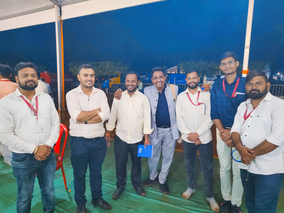 मुख्यमंत्री युवा इंटर्नशिप योजना बैच 2 के बूट कैंप में हमारे सीएम फेलो सर जी, अंशुल सक्सेना जी, हिमांशु जी सर के साथ बिताए कुछ स्वर्णिम पल।
<a href="/AIGGPA/">AIGGPA</a> 
<a href="/CMYIP_/">Chief Minister’s Youth Internship Programme</a> 
<a href="/Connect_Lokesh/">Lokesh Sharma</a> 
<a href="/Iamanshulsaxena/">Anshul Saxena</a> 
<a href="/connectsidd15/">siddharth singh chauhan</a>