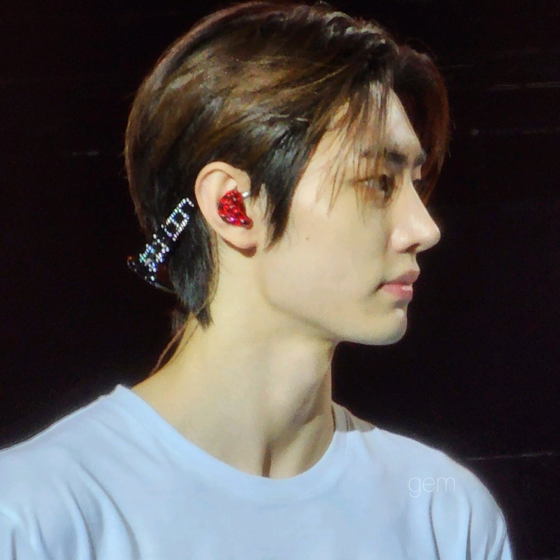 hourly_sh's tweet photo. sunghoon’s side profile just so mesmerizing https://t.co/GE7mEQdKdb