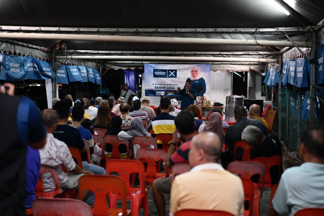 mp_ampangjaya's tweet image. Parti-parti yang bertanding diingatkan supaya tidak menyentuh isu sensitiviti seperti kaum, agama, Institusi raja - raja serta berita palsu. Selain itu, parti juga diingatkan supaya mengelakkan sebarang provokasi.

#SPR15 #N19